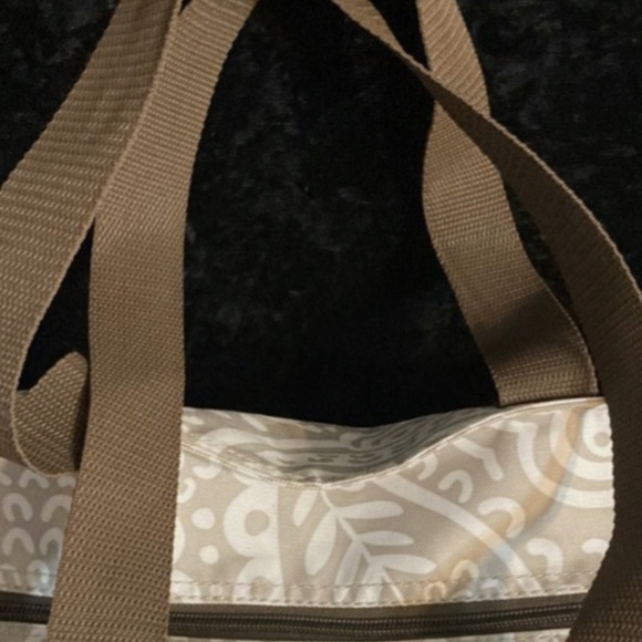Thirty One large zip top carry all - Picture 2 of 9